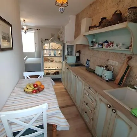 Antique Garden Apartament *